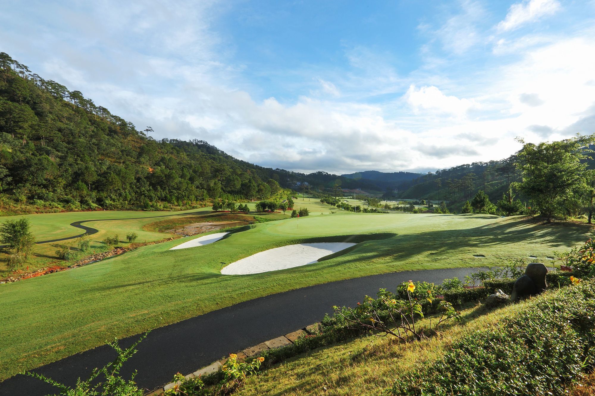 ซัม เตวียน ลัม กอล์ฟ แอนด์ รีสอร์ต Hotel ดาลัด ภายนอก รูปภาพ